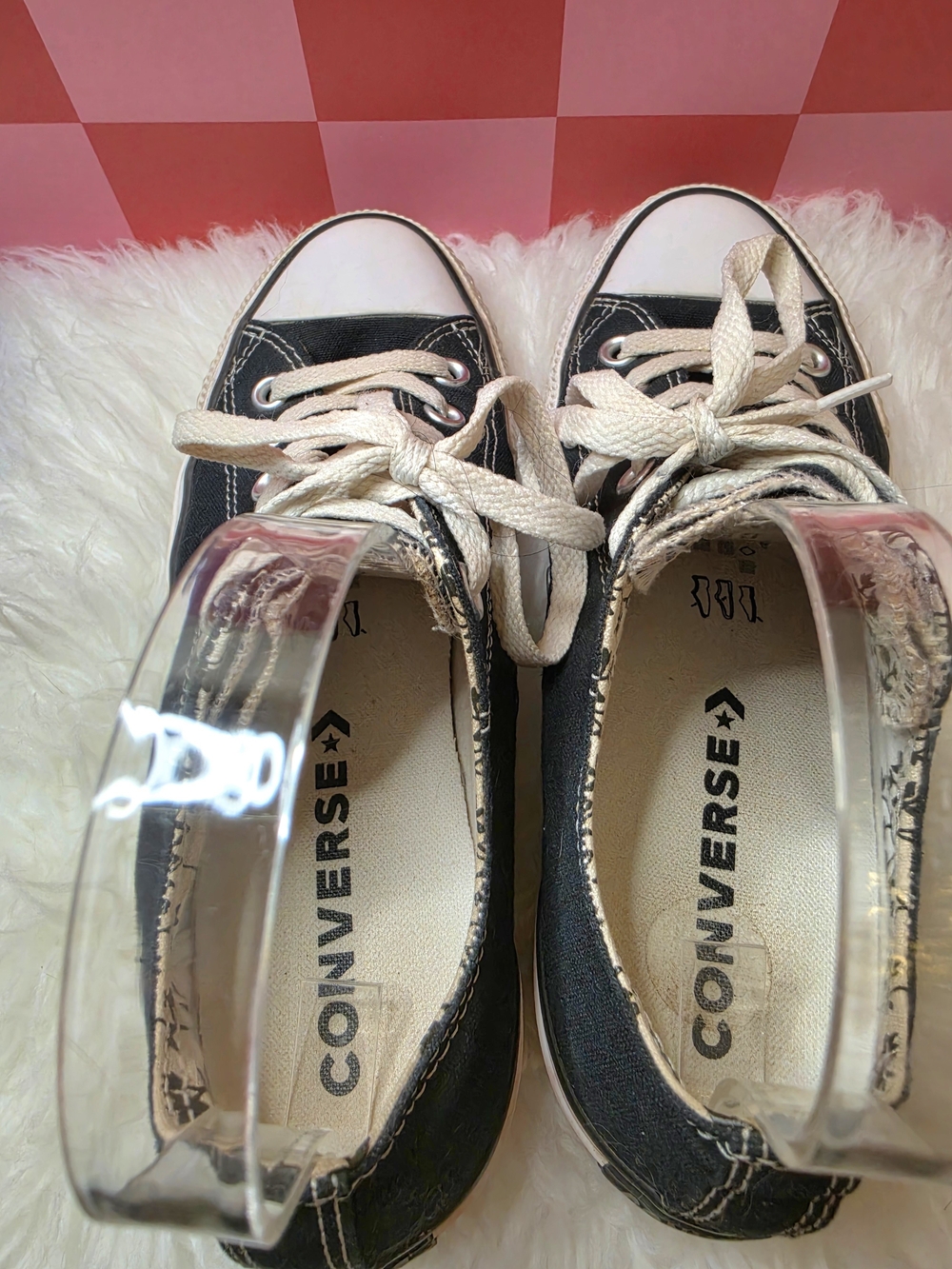 Converse Womans Black and White Low-Top Canvas Sneakers Decorative Double Tongue - Picture 4 of 8